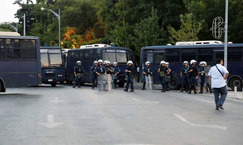«Φρούριο» η Θεσσαλονίκη ενόψει ΔΕΘ – 5.500 αστυνομικοί, drones και ελικόπτερα